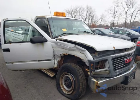 2000 GMC Sierra 2500 Classic Sl from USA, damaged, VIN 1GTGC24R9YR216334